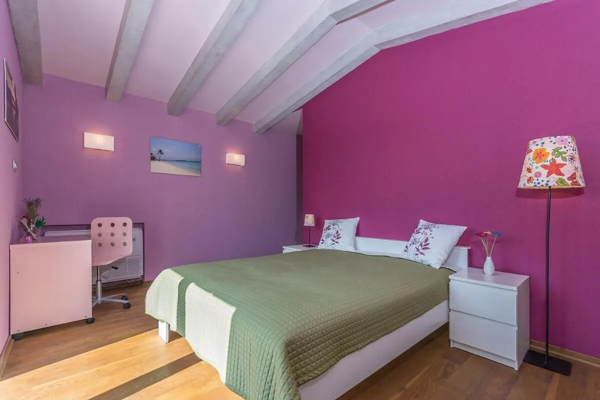 Villa Flora Near Porec With Tennis Court Baderna Croatia