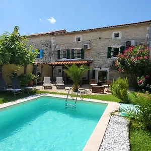 Casa Stifanici Ferienhaus